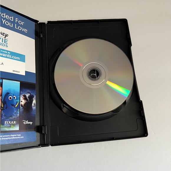 Around the Clubhouse World Mickey Mouse DVD - Picture 3 of 3